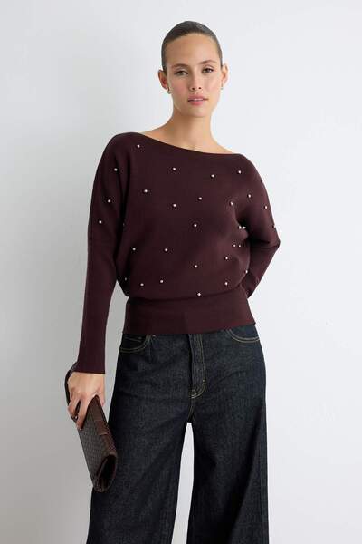 Trendyol Collection Brown Pearl Beaded Boat Neck Knitwear Sweater Twoaw27Kz00156