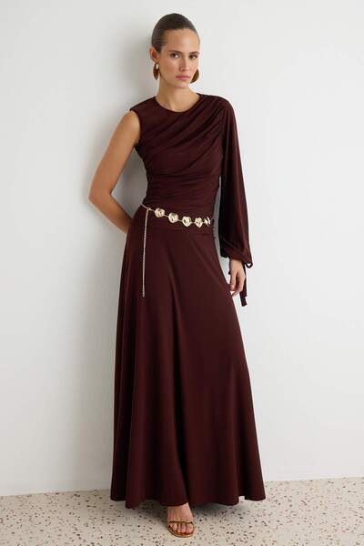 Trendyol Collection فستان سهرة بني وفستان التخرج TPRSS26AE00009