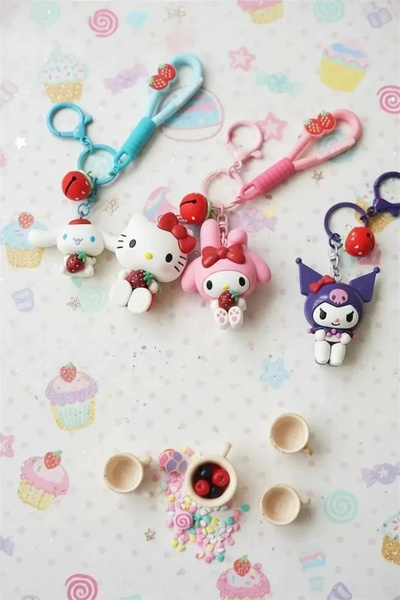 SANRIO Lisanslı Çilek Serisi Pvc Anahtarlık – Renkli Ve Esnek Çanta Aksesuarı...