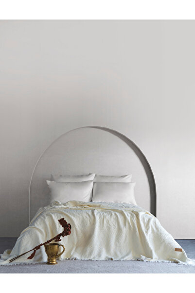 Dantela Lumia Ethnic Pattern Bedspread - Cream