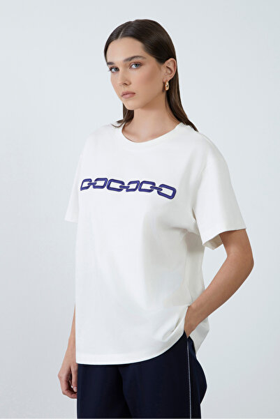 GİZİA Ön Beden Nakış Detaylı Bisiklet Yaka T-shirt