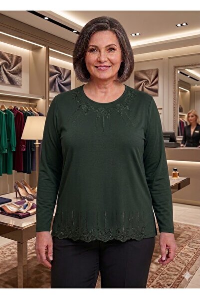 elma abone Plus Size Mother's Embroidered Stone-Decorated Combed Cotton Blouse