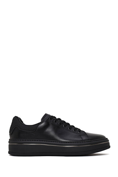 Derimod Erkek Siyah Bağcıklı Kalın Tabanlı Deri Sneaker 26SFD611318