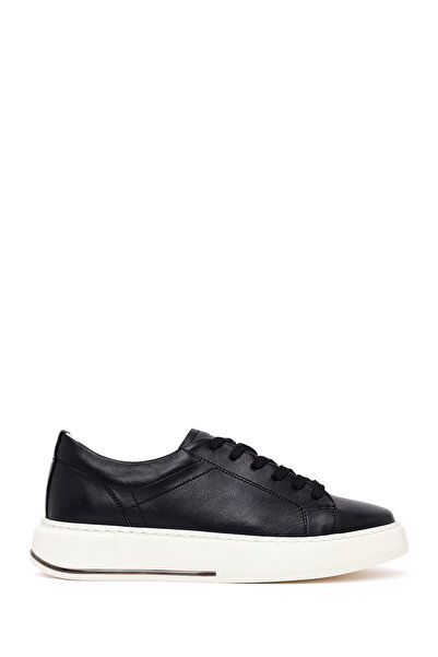 Derimod Erkek Siyah Bağcıklı Kalın Tabanlı Deri Sneaker 26SFD612118