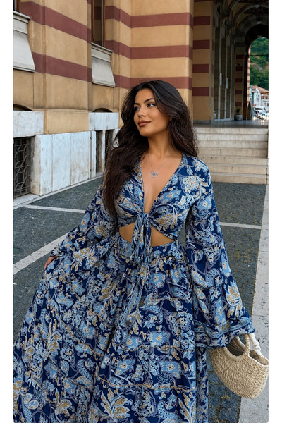 laviyonsa تنورة طويلة مزينة بالورق باللون الأزرق الداكن وطقم بوليرو (STD 36-42)