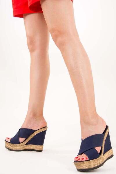 Fox Shoes Lacivert Kadın Terlik F674072005