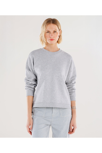 Yargıcı Dikiş Ve Yırtmaç Detaylı Bisiklet Yaka Sweatshirt
