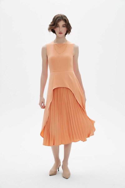 Nichii Sleeveless Midi Dress with Round Neck