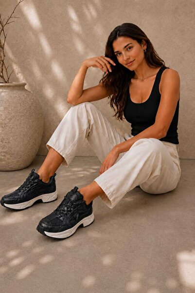 babiva Women's Black Thick Sole Casual Comfortable Sneaker