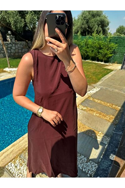 HandeButik Kadın Sıfır Kol Bisiklet Yaka Dökümlü Midi Boy Elbise