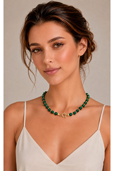 Camellie KY Jewels Verde Muse | Doğal Malahit Taşlı Altın Kaplama T Kilit Kolye