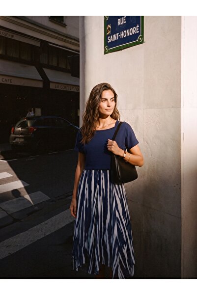 ONLOOX Navy Blue Lined Chiffon Strap Layered Inside Layered Crop T-Shirt Deta...