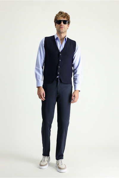 Kiğılı Pantaloni slim din pânză din satin Lycra / Chino