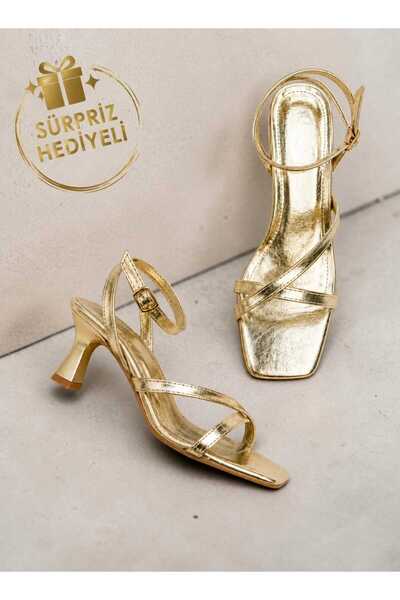 yezy shoes Kadın Gold Kısa Topuklu Ayakkabı Sandalet 5 cm 41 mevcuttur