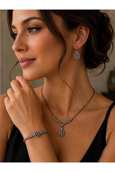 FAYRA ACCESSORIES طقم أقراط وسوار على شكل زهرة الأقحوان من حجر الزركون