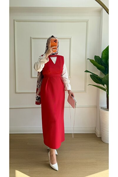 Nisa Nalbantoğlu حجاب كريب أحمر سادة