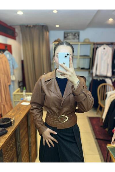 Başak Bulut Butik Kahverengi Yılan Deri Ceket
