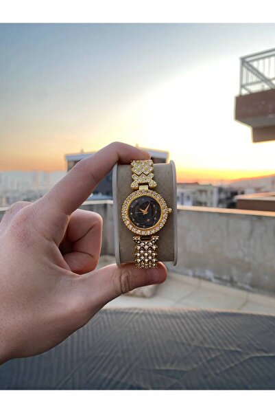 Geneva Kadın Lüks Kristal Taşlı Gold Renk Metal Kordon Kol Saati