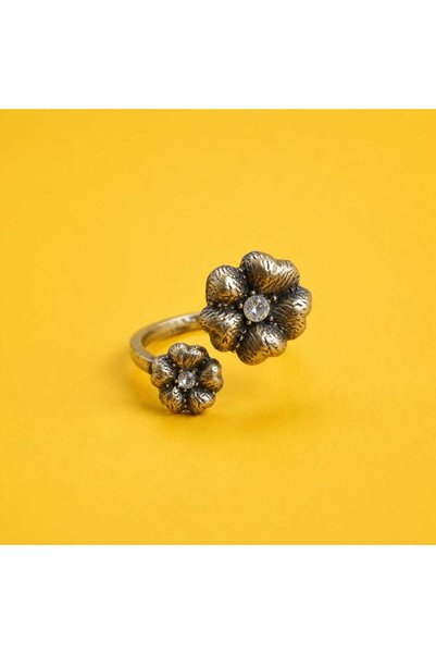 beyna aksesuar Women's Copper Oxide Plated Flower Ring