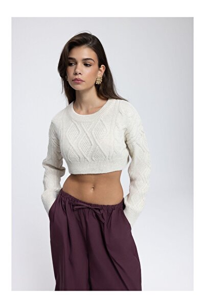 LC Waikiki Nevavm Mohan Beige Crop Sweater with a Difference