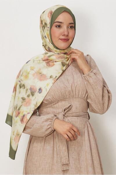 Alvina Flower-Patterned Viscose Shawl 8629