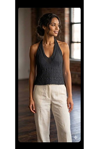 Sashaa Collection Openwork Strap Lace Detailed Crop Blouse