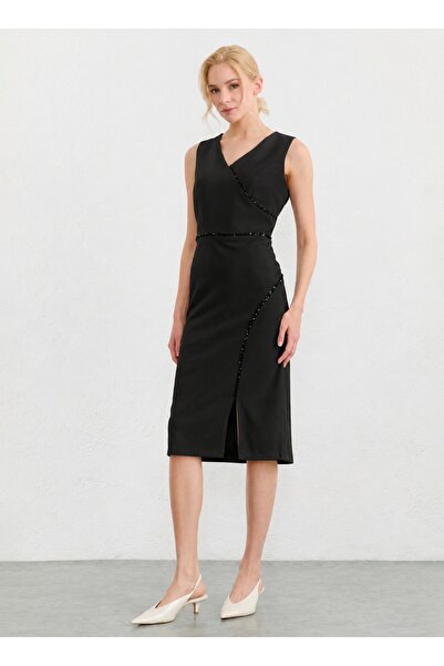 Selen Siyah Kadın V Yaka Standart Fit Elbise 26YSL7828