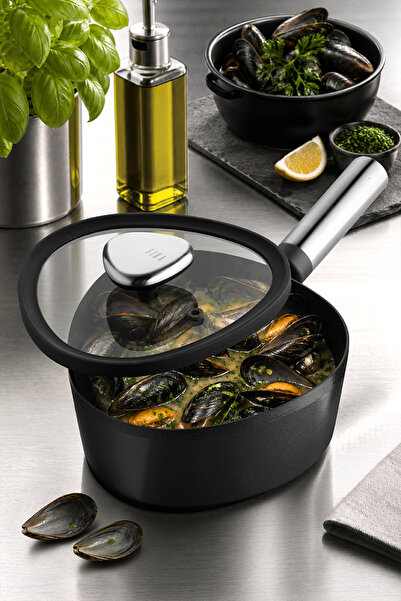 NEOFLAM Fika Apex Ceramic Coated Induction Saucepan 18 cm - Black