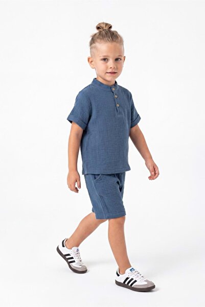 Mnk Baby&Kids Set confortabil cu mâneci scurte și pantaloni scurți din țesătu...