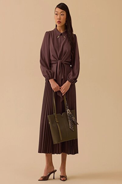 Rain and River Elastic waist pleated skirt
