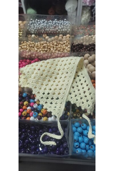 Kevser nur tuhafiye Hand-knitted bandana