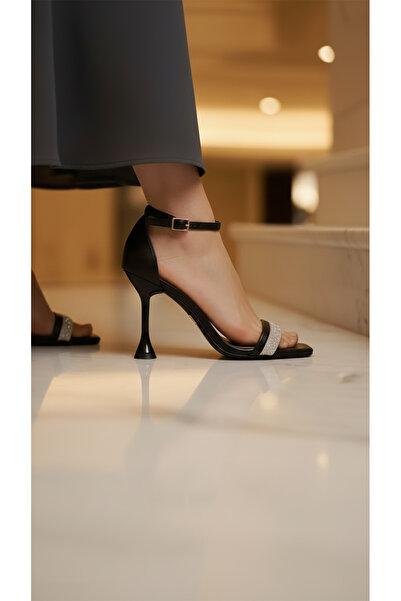 BAYLASAN Brazilian High-Heeled Saree Sandals-Black/Off-White Color