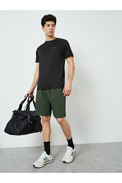 Styli Men Active Training Shorts with Zipper Pockets