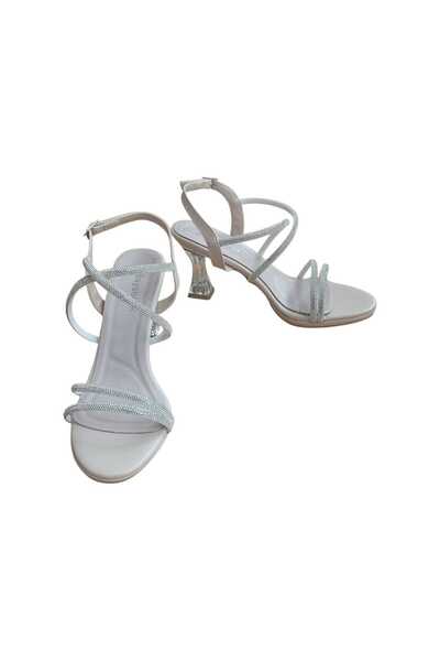 Acarbey Zenne with Heels