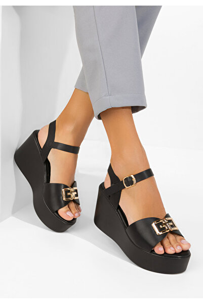 B T Shoes Black Geogiana Platform Sole Sandals