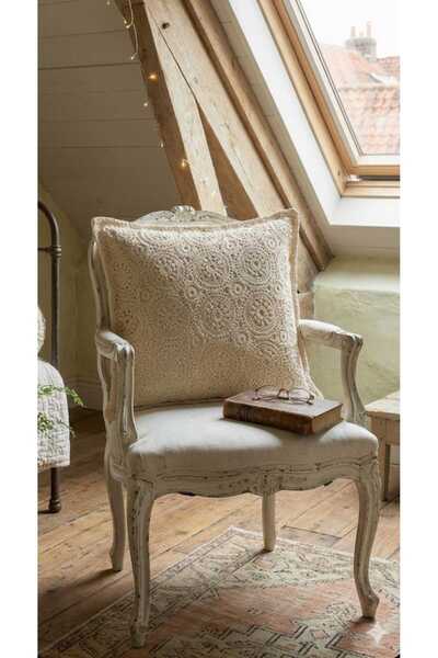 PİA MOURE Ivory Lace dairesel desenli dantel kırlent kılıfı
