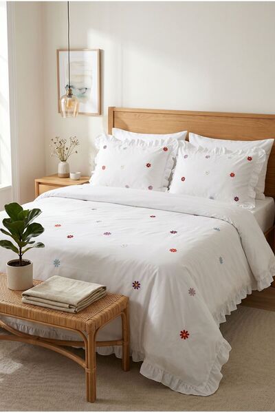 İK TEKSTİL 3D Colorful Daisy Embroidered Ruffle 100% Cotton 6 Piece Duvet Cov...