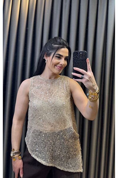 Nisam بلوزة مطرزة غير متماثلة