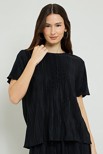 R&B Textured Top with Round Neck and Short Sleeves
