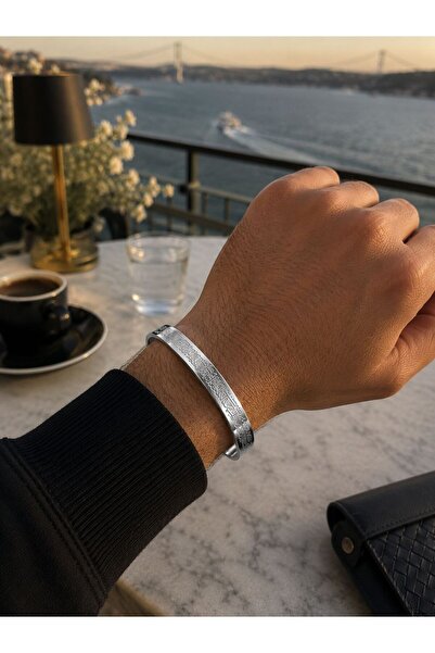 Ayetel Kürsi İşlemeli Gold Renk Çelik Kelepçe Bileklik – Ayarlanabilir Unisex Tasarım