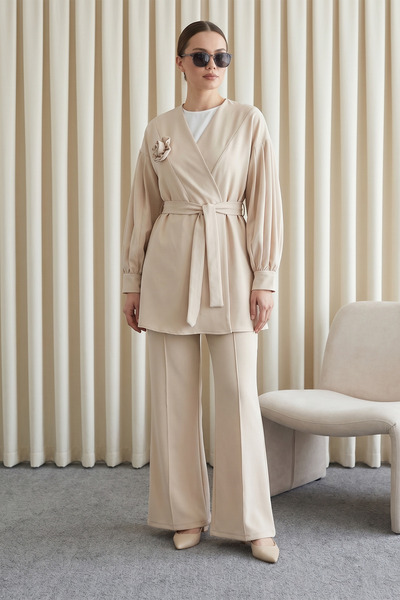 MODAQU Rose Brooch Dabl Crepe Top and Bottom Set - Beige