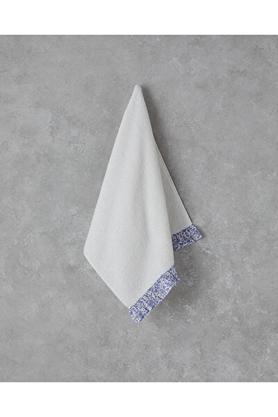 LC Waikiki Nevavm Farkıyla Pure Flowers Cotton Face Towel 50X80 cm Ecru