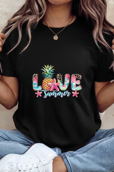 Sarah's Boutique Women's T-shirt – 100% cotton – Love Pineapple