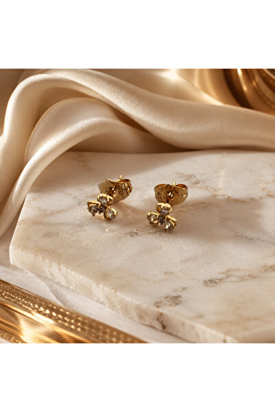SaraTremo Delicate Flower Earrings – 14K Plated Earrings