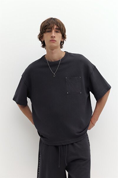 Pull & Bear Zımba detaylı cepli oversize tişört