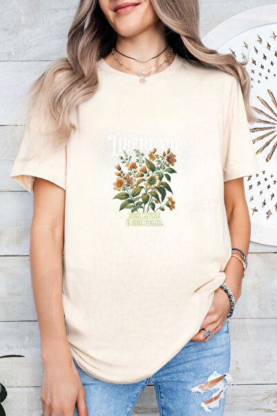 Sarah's Boutique Women's T-shirt – 100% cotton – Freedom Floral