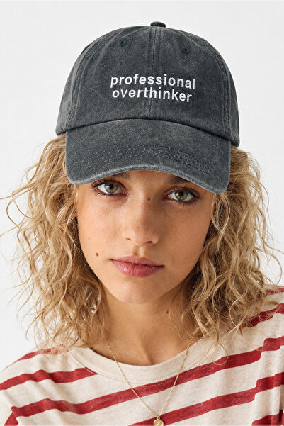 Eazy Co قبعة EAZY Professional Overthinker للجنسين، قبعة بيسبول مطرزة باللون ...