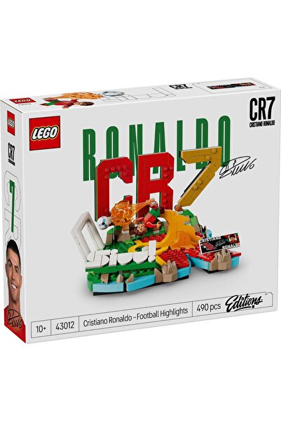 LEGO ® Editions - Cristiano Ronaldo - Momente importante din fotbal (43012)