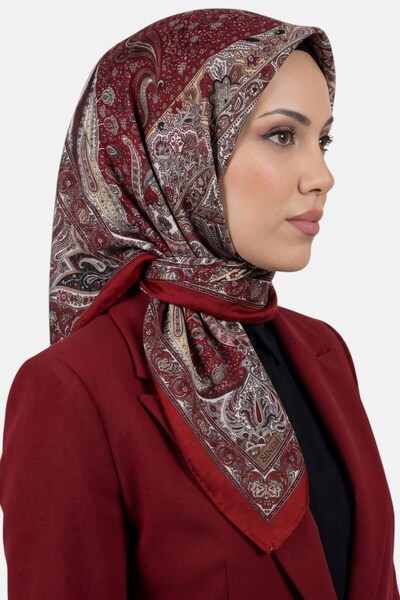 hadiora Women's Red Ethnic Pattern Stitched Writing