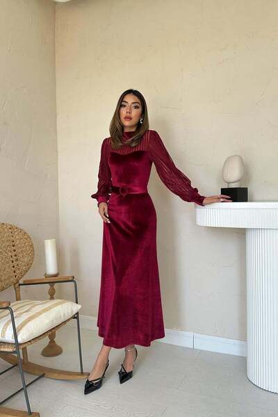 Caddebostan Moda فستان سهرة أنيق من قماش المخمل مع تفاصيل حزام الخصر وأكمام ط...